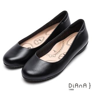 【DIANA】輕彈OL舒適2.5公分圓頭制鞋-漫步雲端布朗尼美人款(黑)