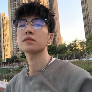 【LEESA】金屬眼鏡\眼鏡框\眼鏡架\輕量鏡架\眉框眼鏡\半框眼鏡\黑框眼鏡\男生眼鏡\附眼鏡盒\高品質\禮物
