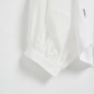 【SOMETHING】女裝 異材質泡泡袖薄長袖T恤(白色)