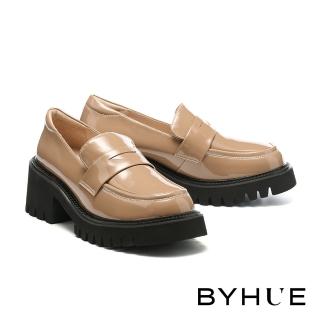 【BYHUE】質感個性液態光感樂福軟芯厚底鞋(杏)