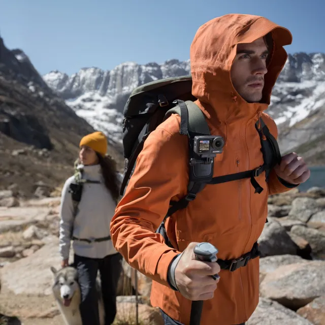 【DJI】Osmo Action 4 全能登山套裝 運動相機/迷你相機｜肩帶支架固定背包上