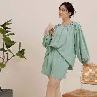 【OB 嚴選】雲朵自訂款抓皺泡泡袖開襟寬版上衣 《AB19293》