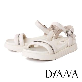 【DIANA】4.5 cm質感羊皮澎澎水鑽鑲嵌一字厚底涼鞋(白色)