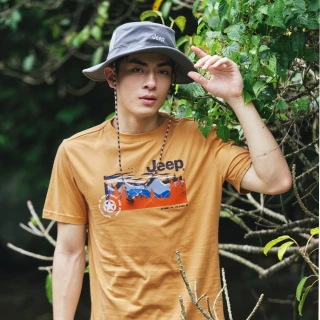 【JEEP】男裝 品牌酷帥印刷純棉短袖T恤(黃色)