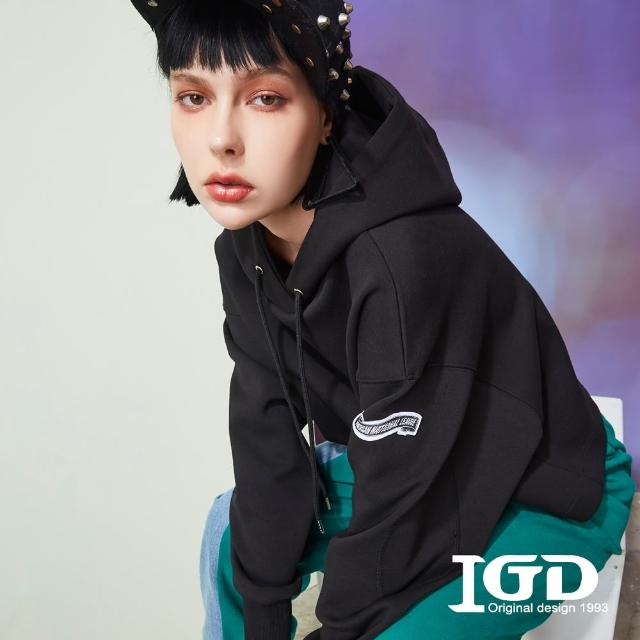 【IGD 英格麗】速達-網路獨賣款-連帽落肩印花上衣(黑色)