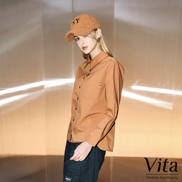 【MYSHEROS 蜜雪兒】VITA 棉質造型襯衫上衣 翻領排釦 側擺開岔鈕釦裝飾(咖啡)