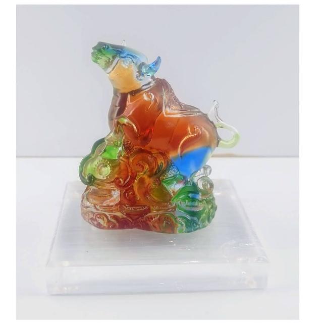 【創藝工坊】十二生肖 牛 牛氣沖天 金牛報喜 創藝工坊 琉璃藝術 居家擺件上選 加贈壓克力底座 