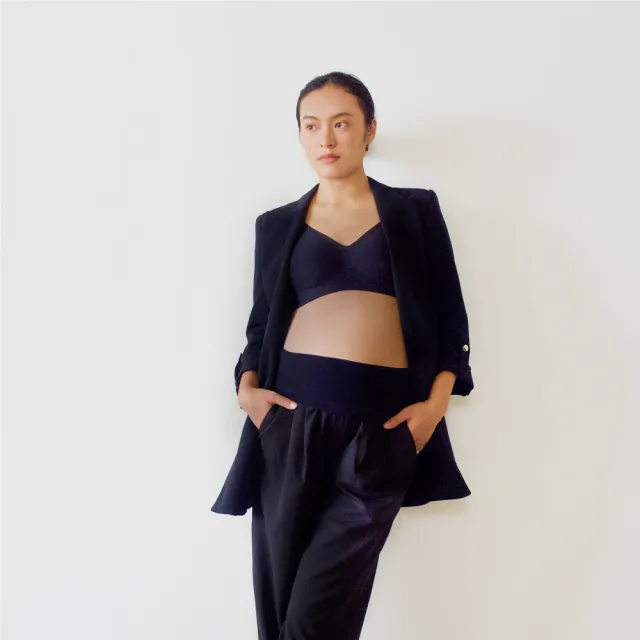 【Gennies 奇妮】輕盈百搭西裝褲-黑/灰(孕婦裝 孕婦褲 長褲 打褶 微寬 一體成型 無痕褲頭)