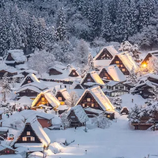 【喜鴻假期】【合掌村夢幻點燈．雪舞北陸７日】百萬燈海、新穗高纜車、庄川遊船、玩雪、國寶犬山城