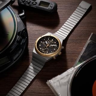 【CITIZEN 星辰】Chronograph 昭和金限定款復古光動能計時錶-黑x銀/38mm 母親節限定(AT2544-64E)