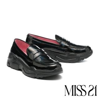 【MISS 21】邪魅少女幻彩牛漆皮便仕樂福厚底鞋(幻黑)