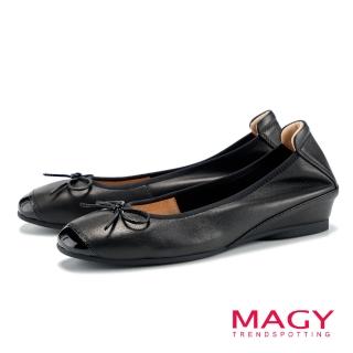 【MAGY】羊皮蝴蝶結撞色鞋頭低跟鞋(黑色)