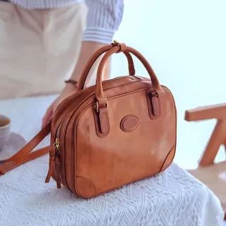 【LouiseC.】Tree House 植鞣革牛皮經典復古手提斜背真皮方包-2色(真皮包包 GK7190)