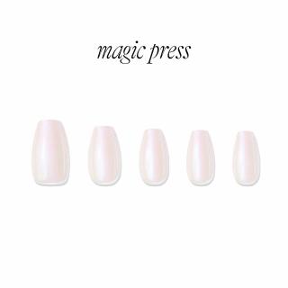 【DASHING DIVA】MAGICPRESS 薄型經典美甲片 緞面極光(韓國24秋冬 珍珠白 珠光 絲綢 梯形款)