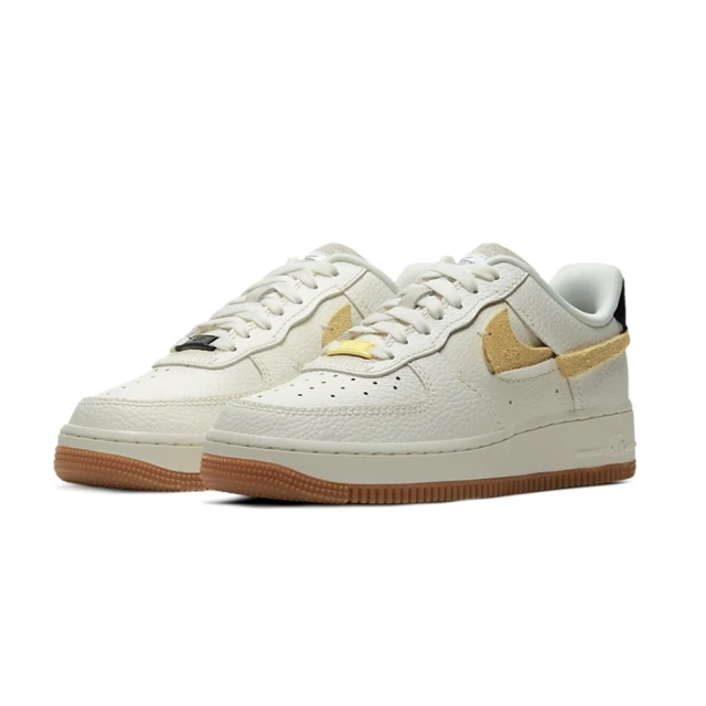 NIKE 耐吉 休閒鞋 Air Force 1 07 LXX 斷勾 解構 皮革 麂皮 拼接 穿搭 米白 黃 女鞋 BV0740-101