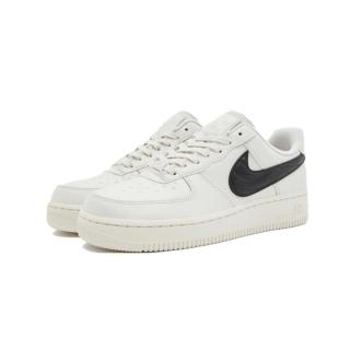 【NIKE 耐吉】休閒鞋 W Nike Air Force 1 ”07 全白黑浮雕勾 FV1182-001 AF1 元年款 經典 休閒鞋 女鞋