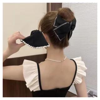 【HERA 赫拉】赫本風高級感閃耀三角夾 H113101403(赫本風 高級感 三角夾)