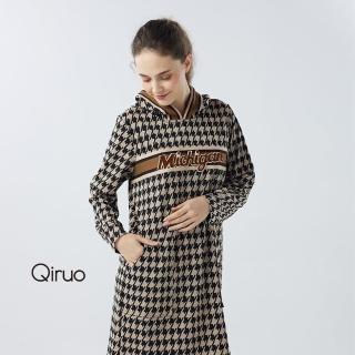 【Qiruo 奇若名品】秋冬專櫃咖啡格紋洋裝4182F連帽洋裝(M-2XL)