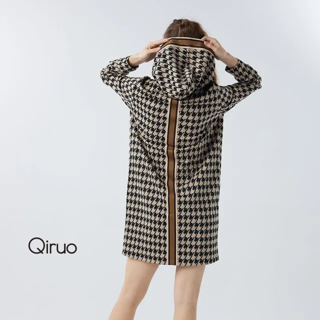 【Qiruo 奇若名品】厚磅棉 千鳥紋 咖啡格紋連帽洋裝4182F 