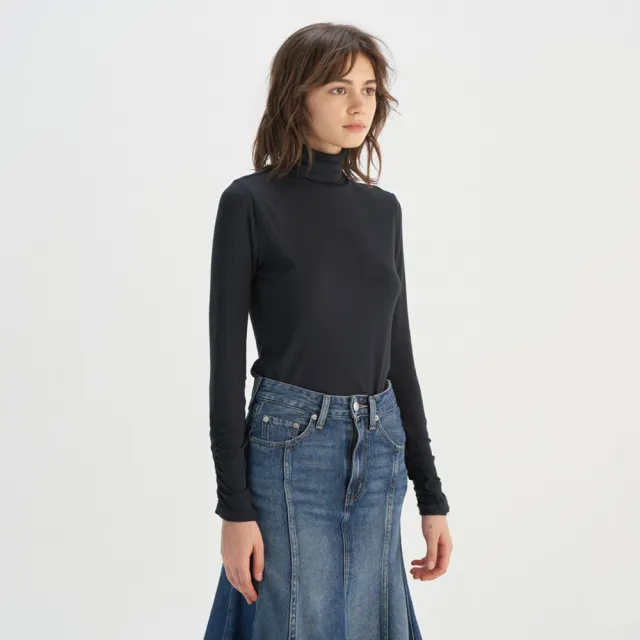【LEVIS】女款 高領長袖 高領衣 彈力修身 莫代爾吸濕透氣 上衣 熱賣單品 001XT-0000
