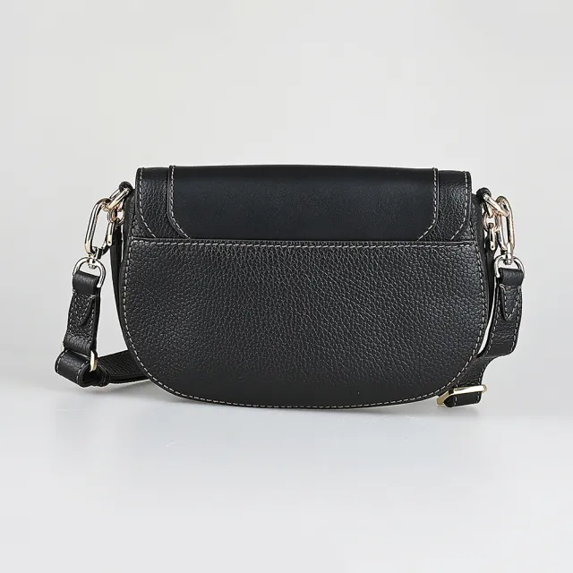 【FURLA 芙拉】FURLA Club 2金屬LOGO荔枝紋拼滑面牛皮吸釦式斜背包(黑)