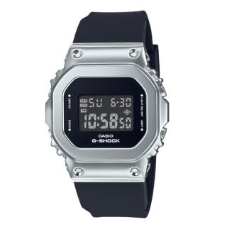 【CASIO 卡西歐】G-SHOCK 工業風金屬感電子錶 銀 GM-S5600-1 38.4mm