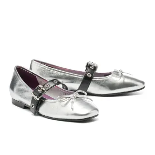 【MISS 21】叛逆搖滾蝴蝶結方釦繫帶金屬牛皮拼接瑪莉珍平底鞋(銀)