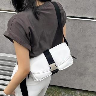 【LEEHER】女生/包包/斜背小方包/工裝包/休閒防水小包/黑色斜揹包/白色包/大容量側揹包/情侶包