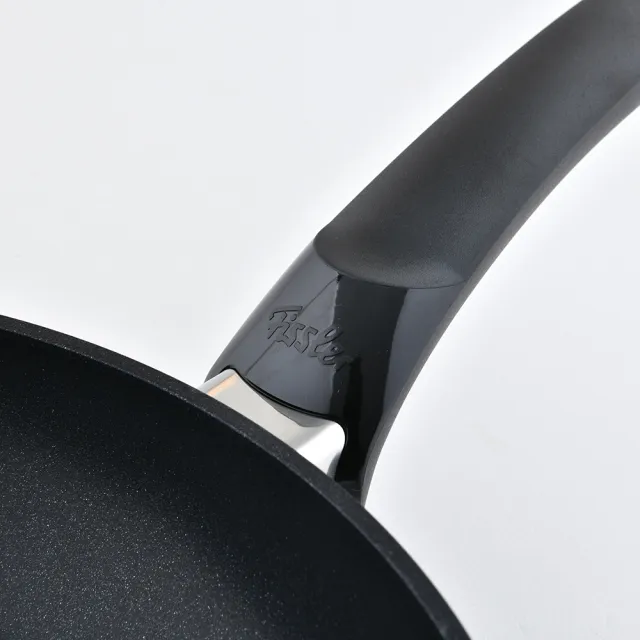 【Fissler】Levital 經典不沾平底鍋 28cm 不沾鍋 煎鍋 {電磁爐 IH爐可用}