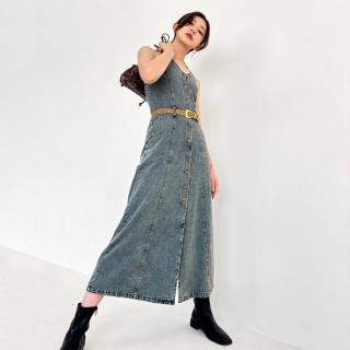 【The Madre】復古辣妹．繞頸削肩牛仔長洋裝-歐美深灰調(A字連身裙/性感挖背/排釦/開衩/收腰/口袋)