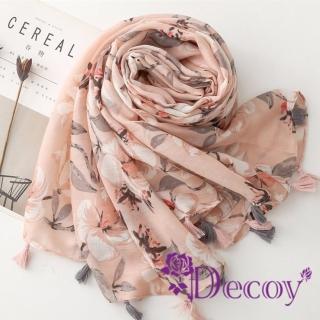 【Decoy】雅緻柔情 花朵圖飾流蘇披肩圍巾(粉灰)