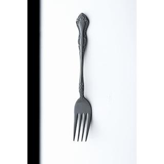 【DAIDOKORO】日本製黑色氧化處理維多利亞風頂級耐高溫抗菌不鏽鋼叉子18.2 cm(洗碗機適用)