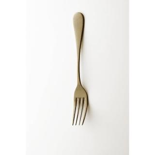 【DAIDOKORO】日本製獨特古董加工金色頂級耐高溫抗菌不鏽鋼叉子18.3 cm(洗碗機適用)