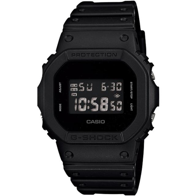 【CASIO 卡西歐】G-SHOCK 新版 人氣霧黑電子手錶(DW-5600UBB-1)