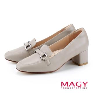 【MAGY】真皮馬銜釦百搭中跟樂福鞋(灰色)