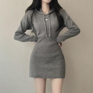【D.studio】韓版收腰顯瘦連帽針織洋裝(針織上衣毛衣長袖上衣女裝衣服 長袖t恤保暖上衣冬季女裝 S232)