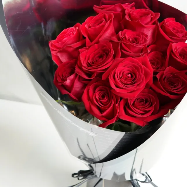 【CNFlower 西恩】經典浪漫 炙愛 紅玫瑰花束(送禮/鮮花/驚喜/浪漫)