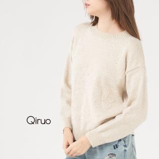 【Qiruo 奇若名品】專櫃米色小羊毛上衣 精品時尚保暖造型花朵珍珠點綴共-(FF)