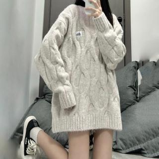 【D.studio】含版寬鬆休閒麻花長版毛衣(oversize 針織上衣 長袖上衣 女裝 衣服 保暖上衣 冬天女裝 W553)