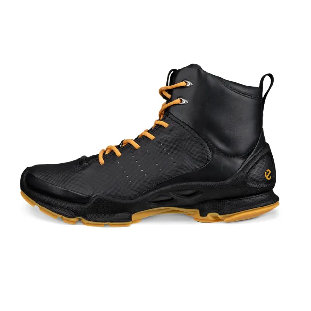 【ecco】BIOM C W 健步自然律動高筒皮革運動鞋 女鞋(黑色/芒果黃 80034361092)