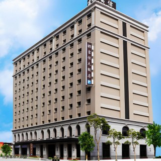 【臺南富信大飯店】★買1晚送1晚-雙人含早(平日升等家庭房-可加2位兒童免費)