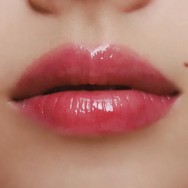 【FreshO2】Glossy art lip oil 5.3g(泰國人氣彩妝導師Ladcha聯名)