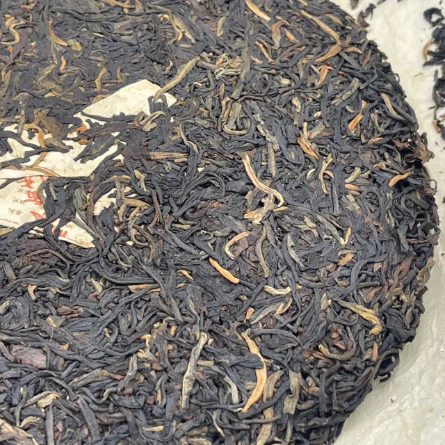 【盛嘉源】易武喬木老樹茶 2004年(普洱茶   生茶 357g)