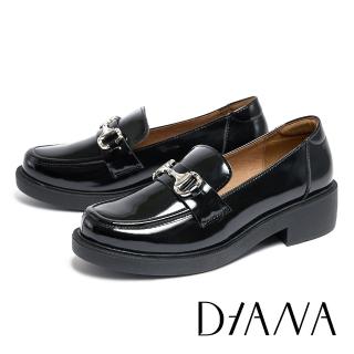 【DIANA】經典鏡面馬銜釦厚底樂福鞋(黑色)