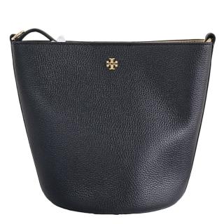 【TORY BURCH】TB 荔枝紋皮革水桶包斜揹包(黑色/贈原廠防塵袋紙袋母親節送禮)