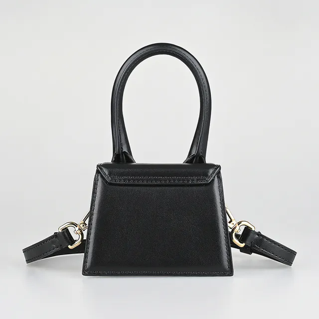 【JACQUEMUS】JACQUEMUS Le Chiquitoxu立體金字LOGO牛皮吸釦式手提/斜背梯形包(迷你/黑)