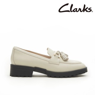 【Clarks】女鞋 Kay Step 幾何美感C型金屬飾釦流蘇樂福鞋(CLF80708C)