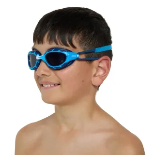 【Zoggs】終極戰士兒童三鐵泳鏡 6-14歲(超彈性泳鏡/學生泳鏡/鐵人泳鏡/廣角泳鏡/兒童泳鏡/大童泳鏡)