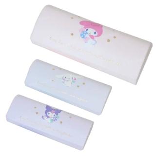 【小禮堂】Sanrio 三麗鷗 皮質眼鏡盒附拭鏡布 - 抱糖果款 美樂蒂 酷洛米 大耳狗(平輸品)
