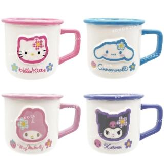 【小禮堂】Sanrio 三麗鷗 復古千鳥格 小花陶瓷馬克杯 - Y2K Kitty 美樂蒂 酷洛米 大耳狗(平輸品)